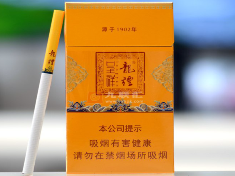 国外香烟仓储物流分拣作业现场